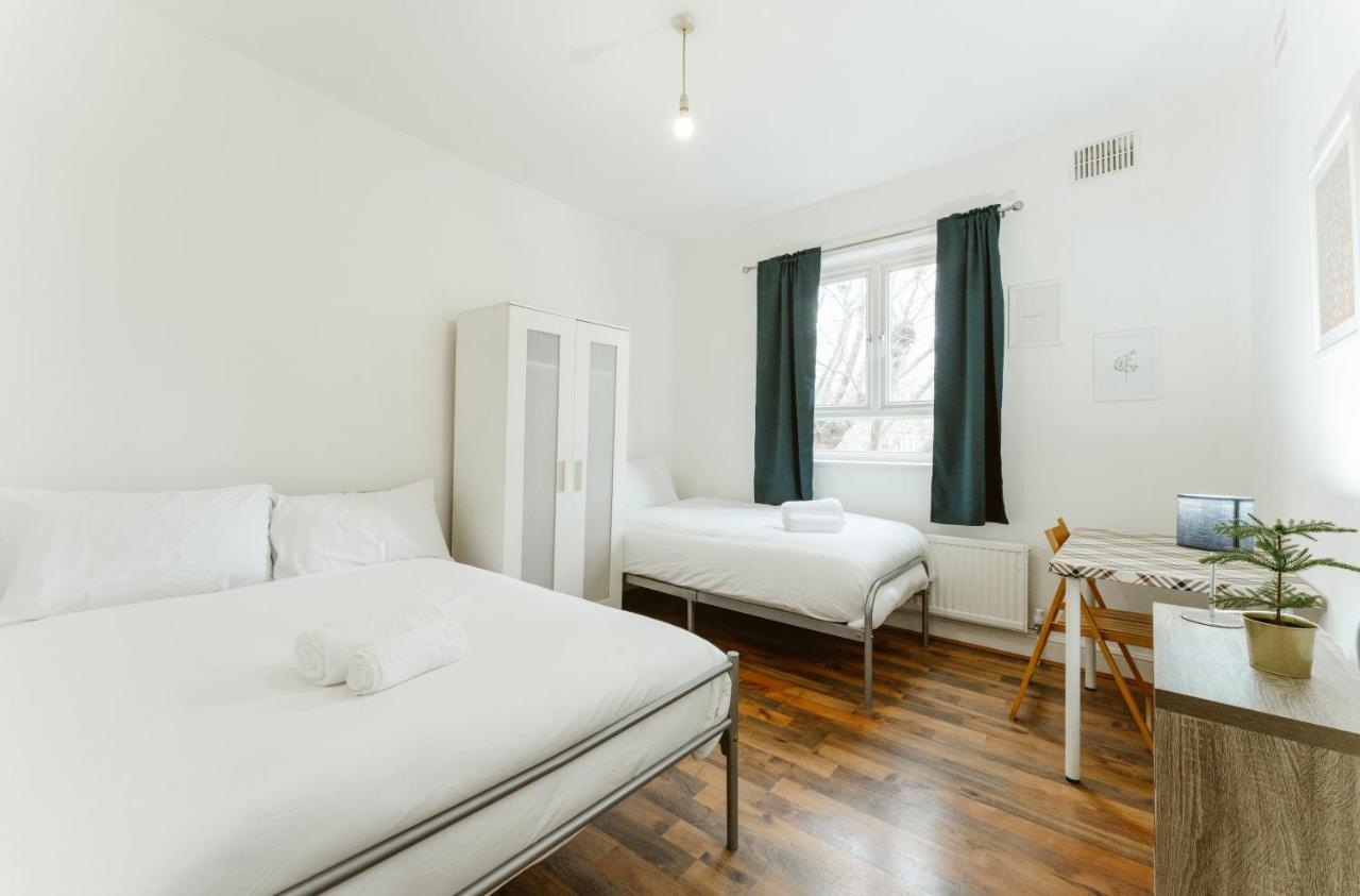 Upton Park Bedrooms 25 Min To Central London Eksteriør billede
