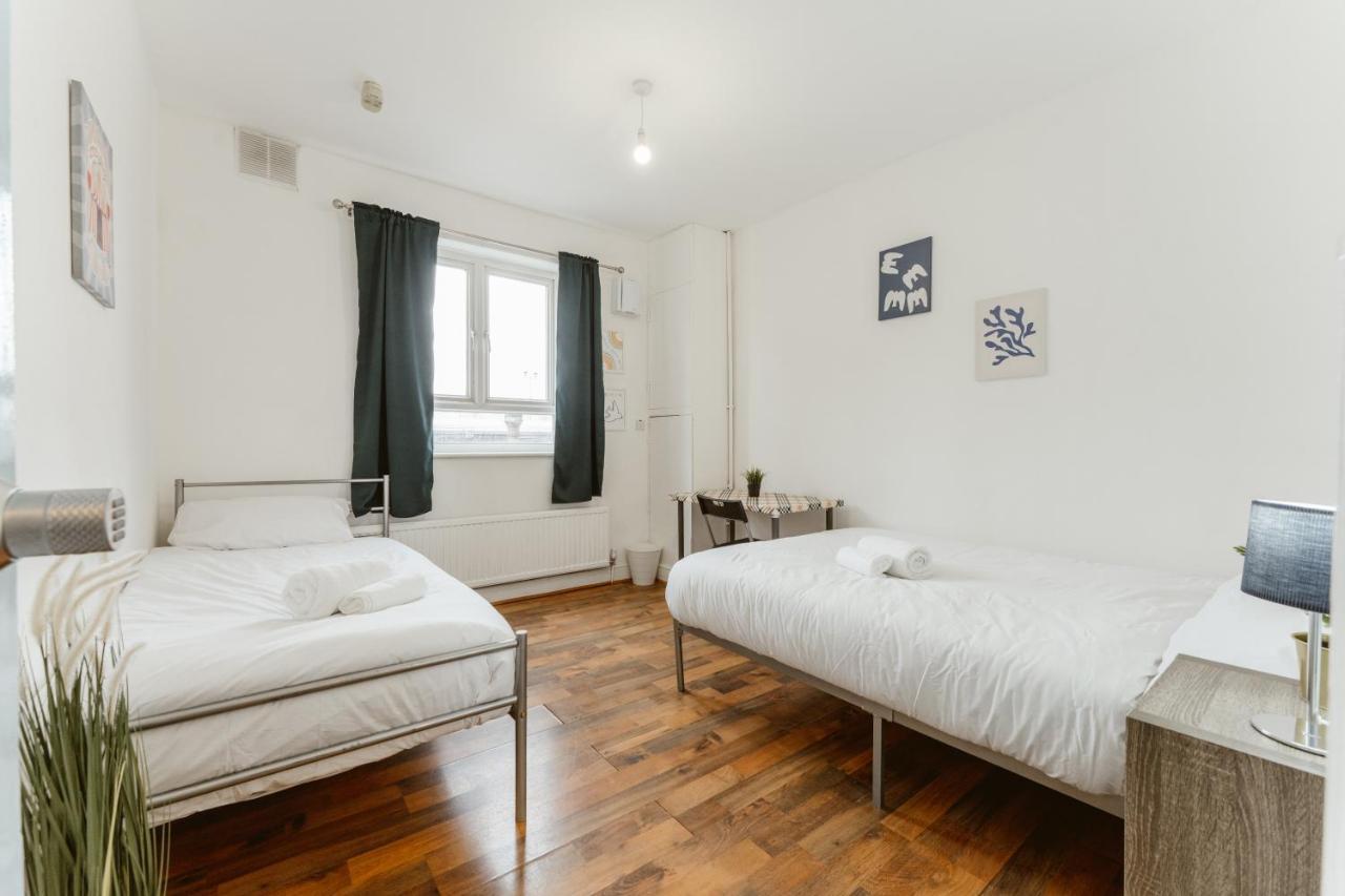 Upton Park Bedrooms 25 Min To Central London Eksteriør billede