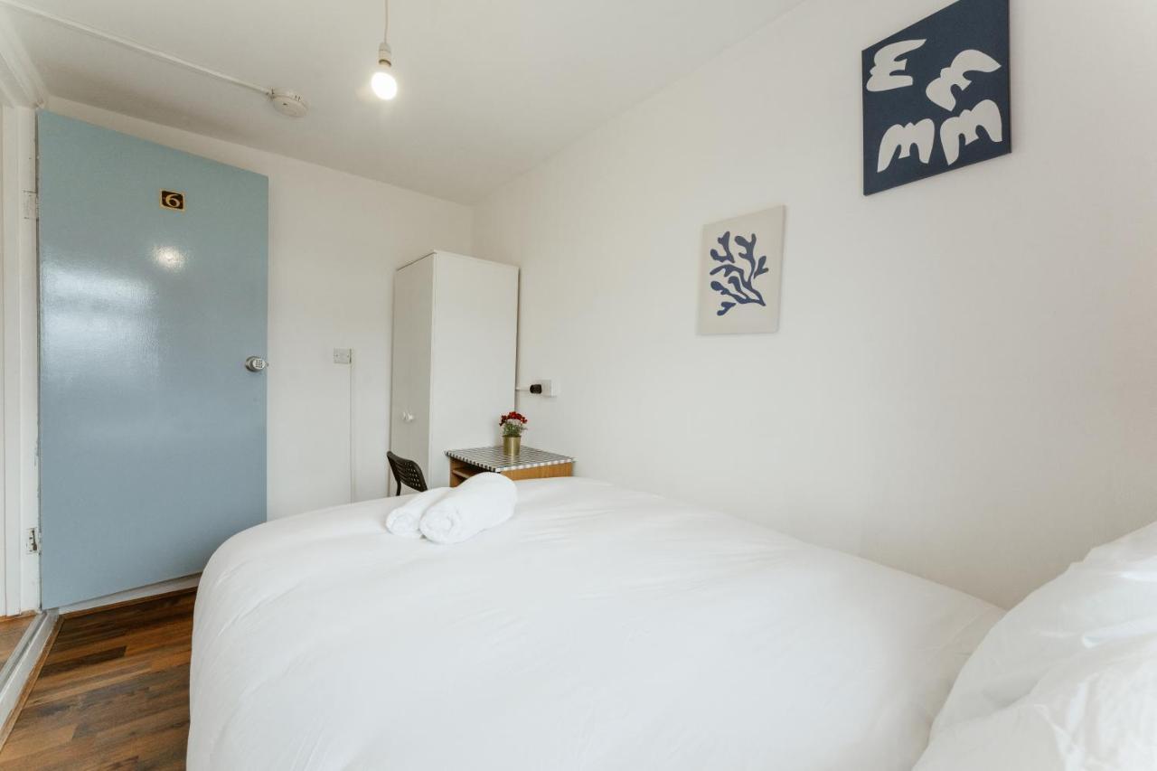 Upton Park Bedrooms 25 Min To Central London Eksteriør billede